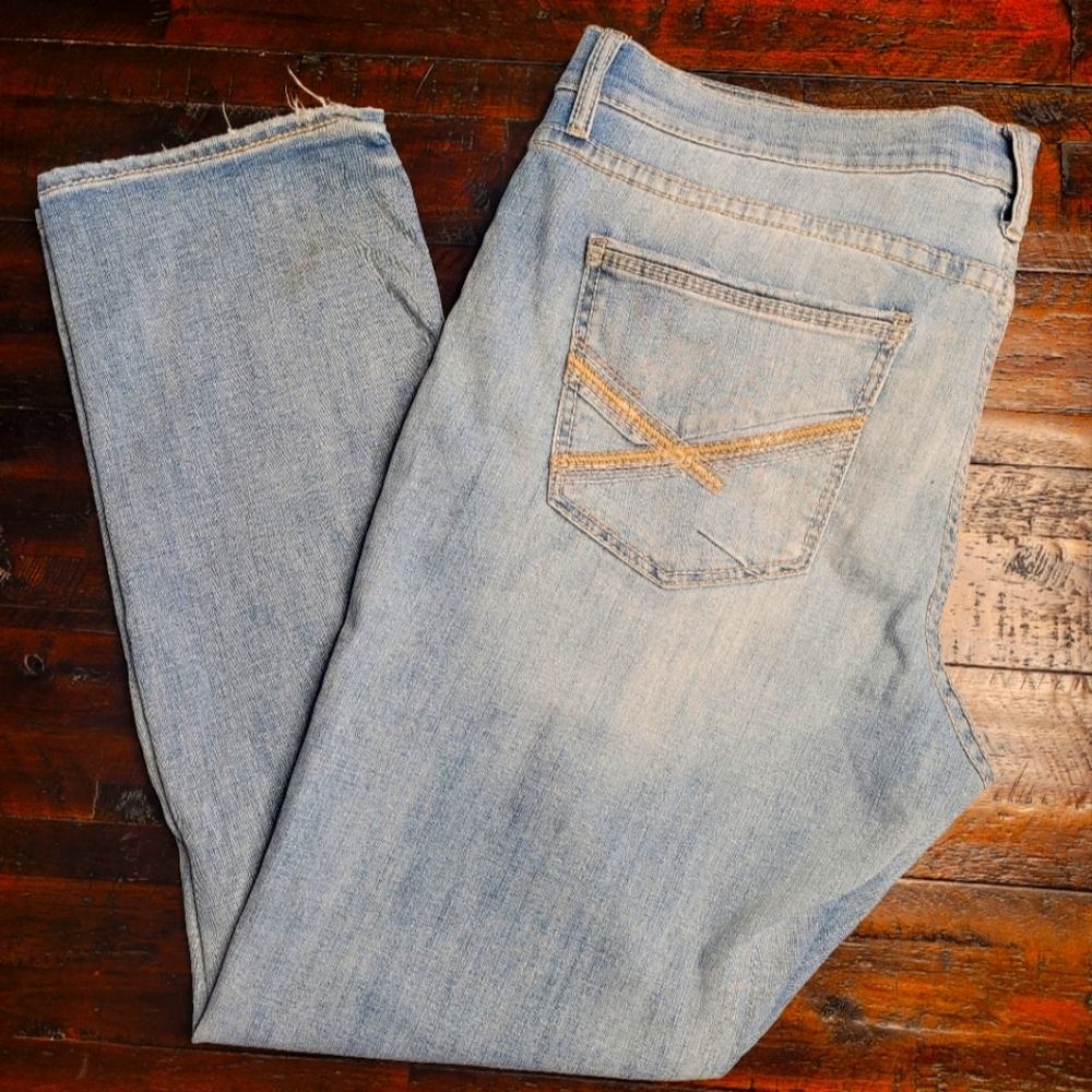 Buckle Jeans